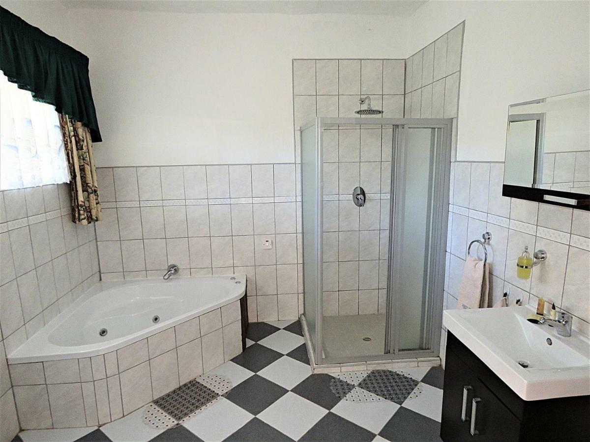 בולוואיו Parrot Lodge מראה חיצוני תמונה