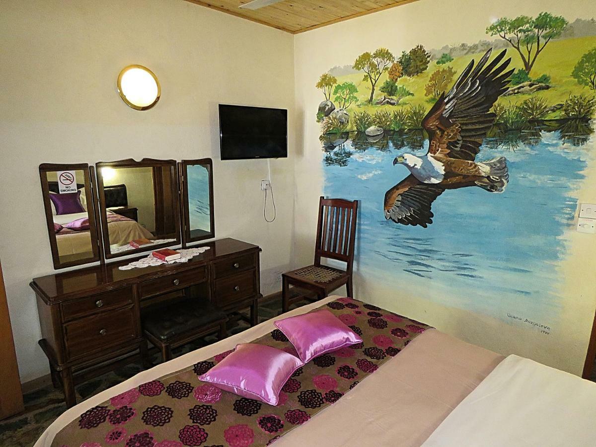 בולוואיו Parrot Lodge מראה חיצוני תמונה