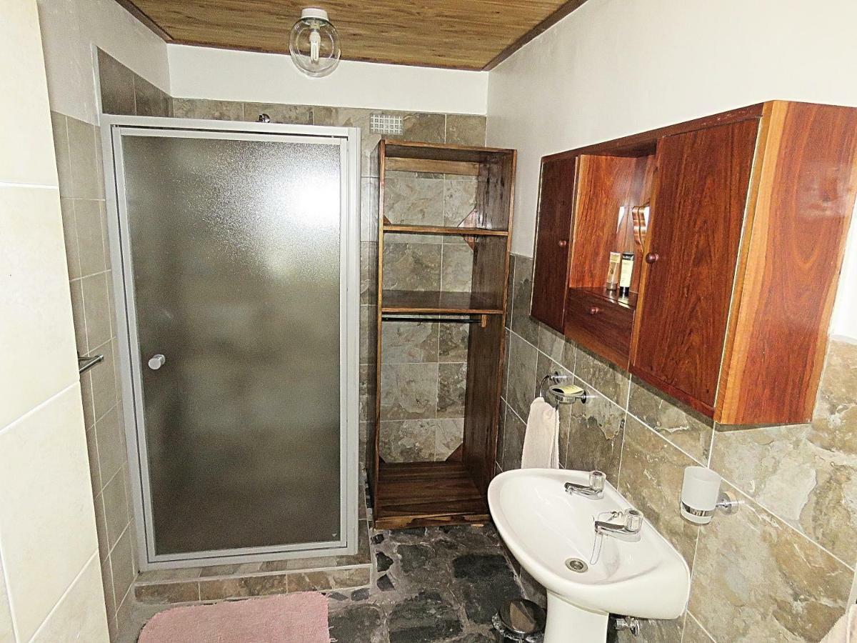 בולוואיו Parrot Lodge מראה חיצוני תמונה