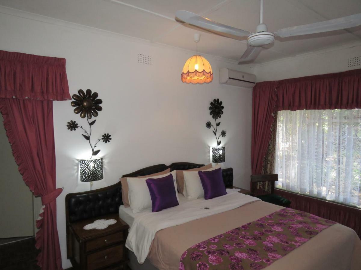 בולוואיו Parrot Lodge מראה חיצוני תמונה